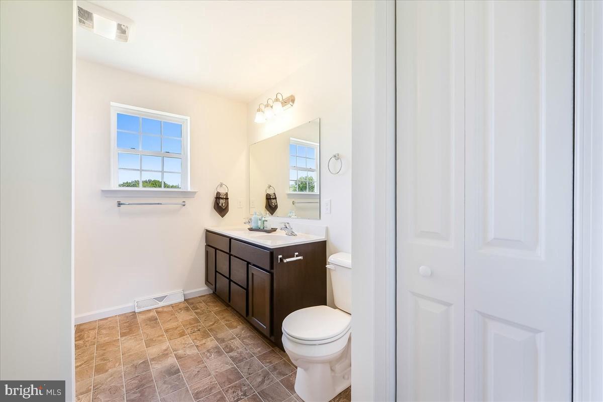 35 Fox Run Road Hanover, PA 17331 - Photo 17 of 22