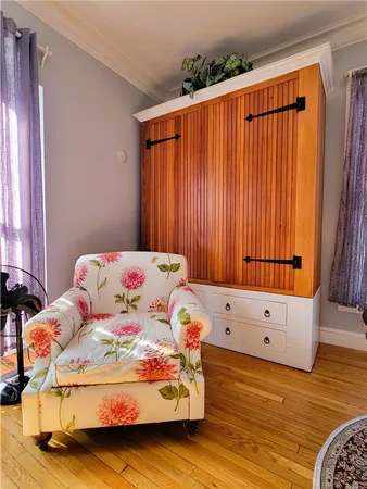 $4,975 | 92 Pelham Street, Unit 1, Newport, RI 02840