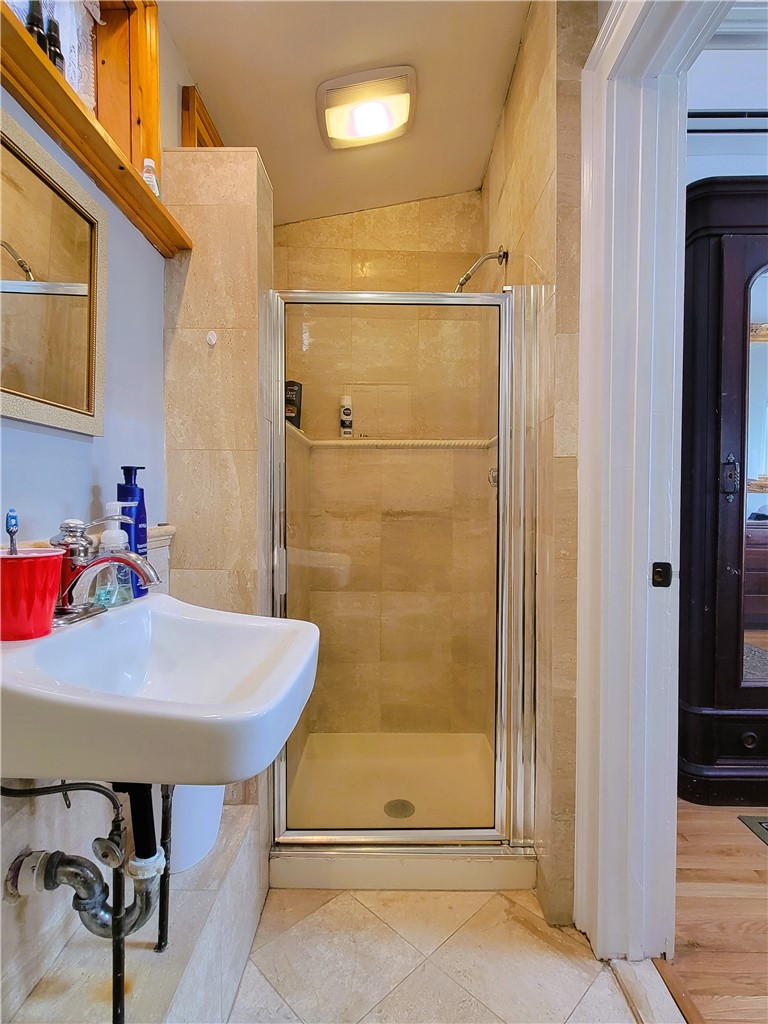 92 Pelham Street, Unit 1 Newport, RI 02840 - Photo 34 of 36