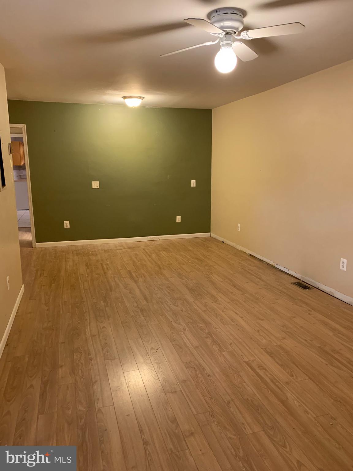 2246 South 9th Street Philadelphia, PA 19148 - Photo 3 of 26