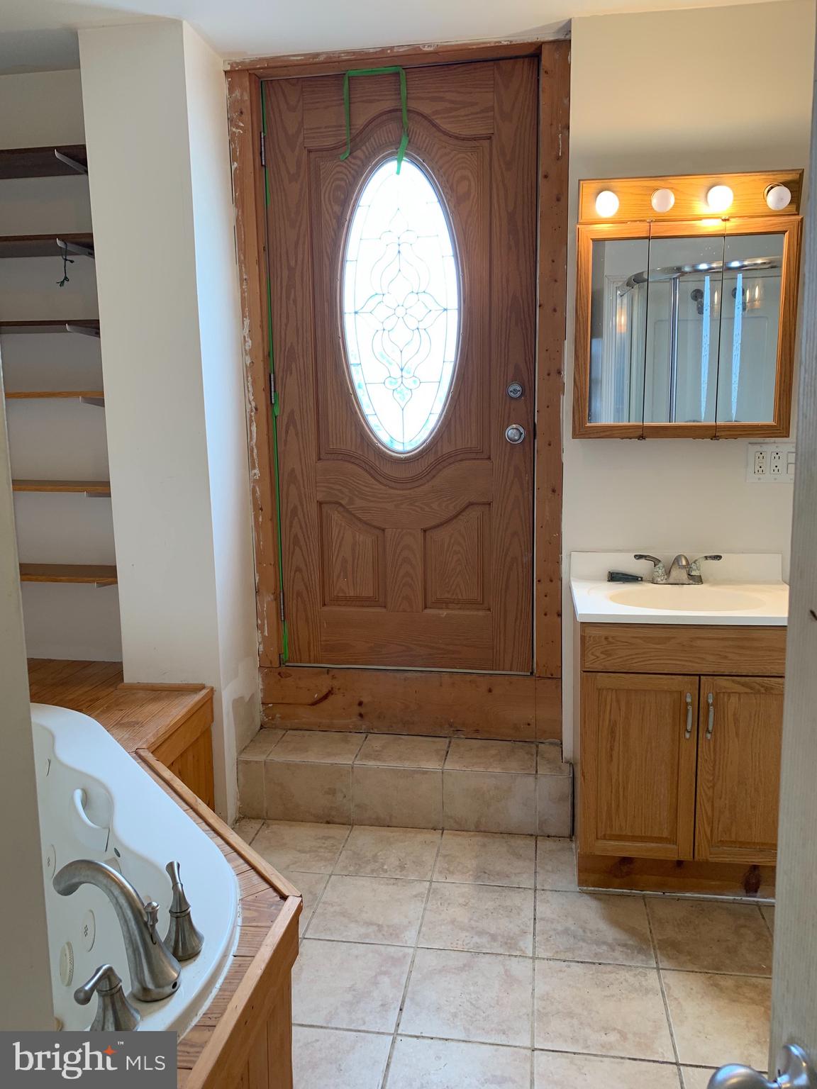 2246 South 9th Street Philadelphia, PA 19148 - Photo 21 of 26 Door to roof