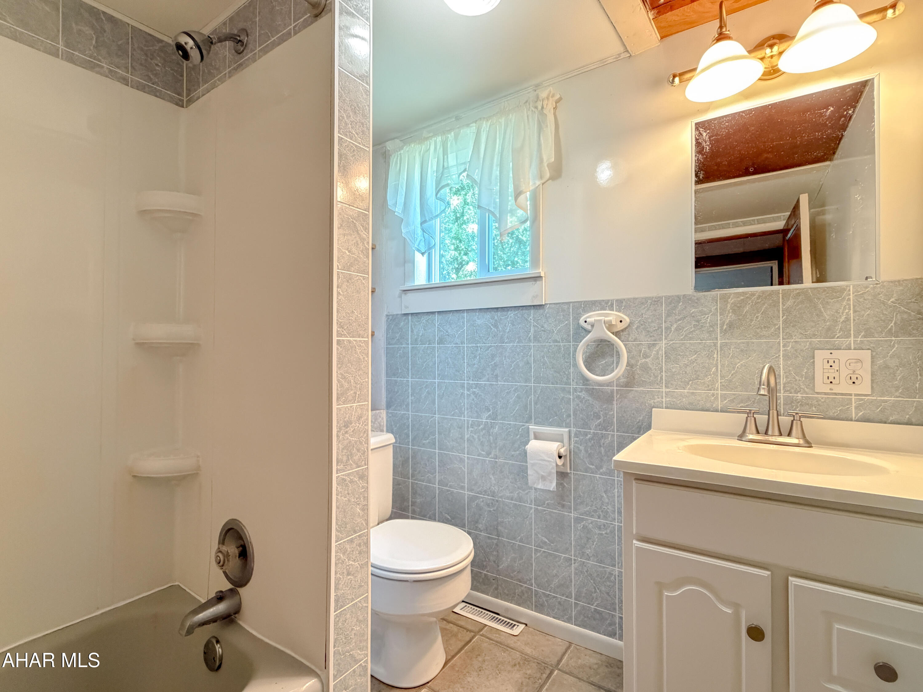 2391 Raystown Road Everett, PA 15537 - Photo 28 of 61