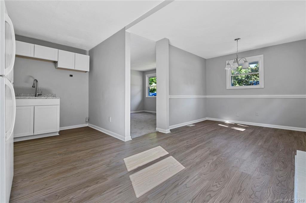 7801 Burch Shire Road Charlotte, NC 28269 - Photo 16 of 25 Gallery Image 16