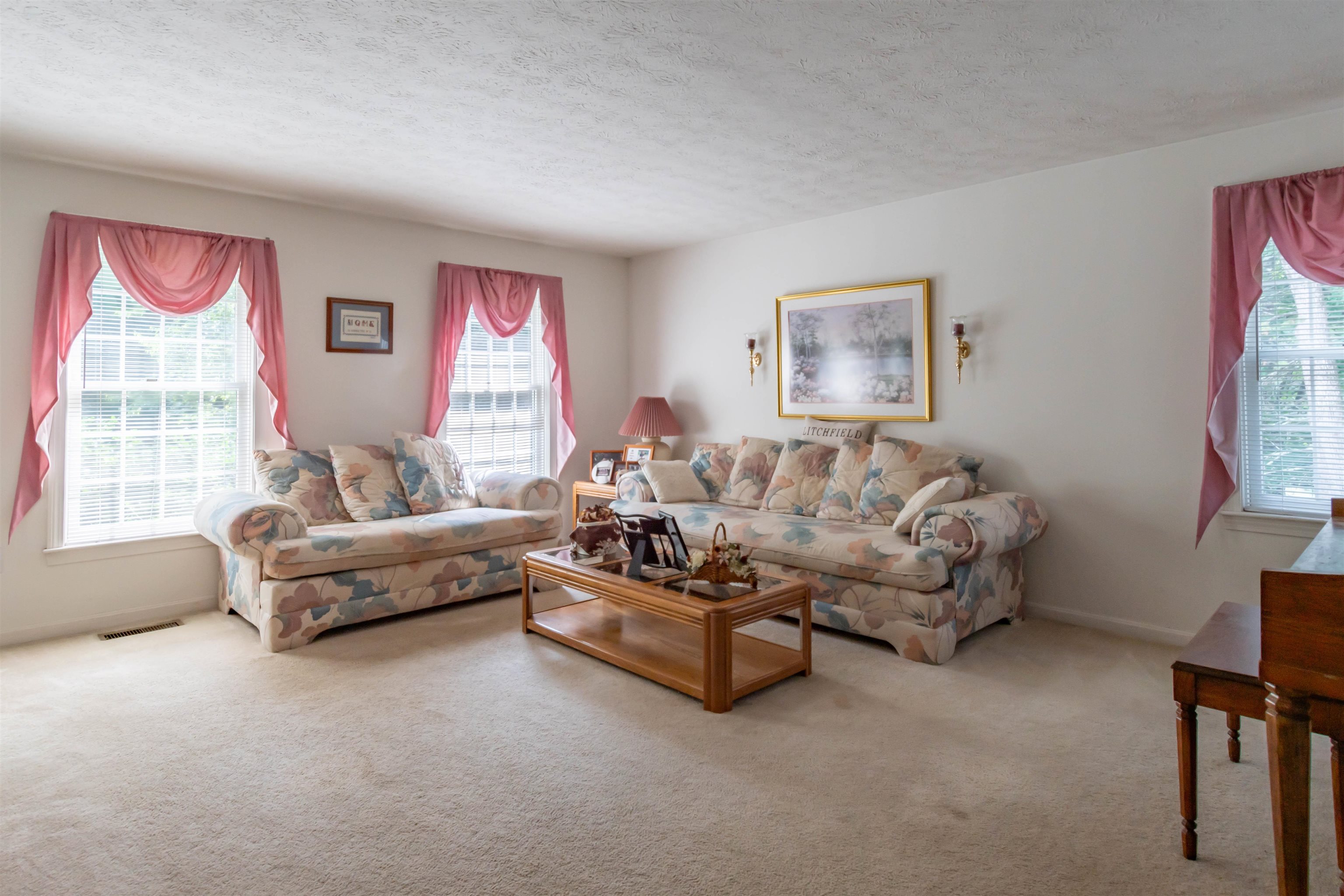 146 Wason Road Hudson, NH 03051 - Photo 15 of 33