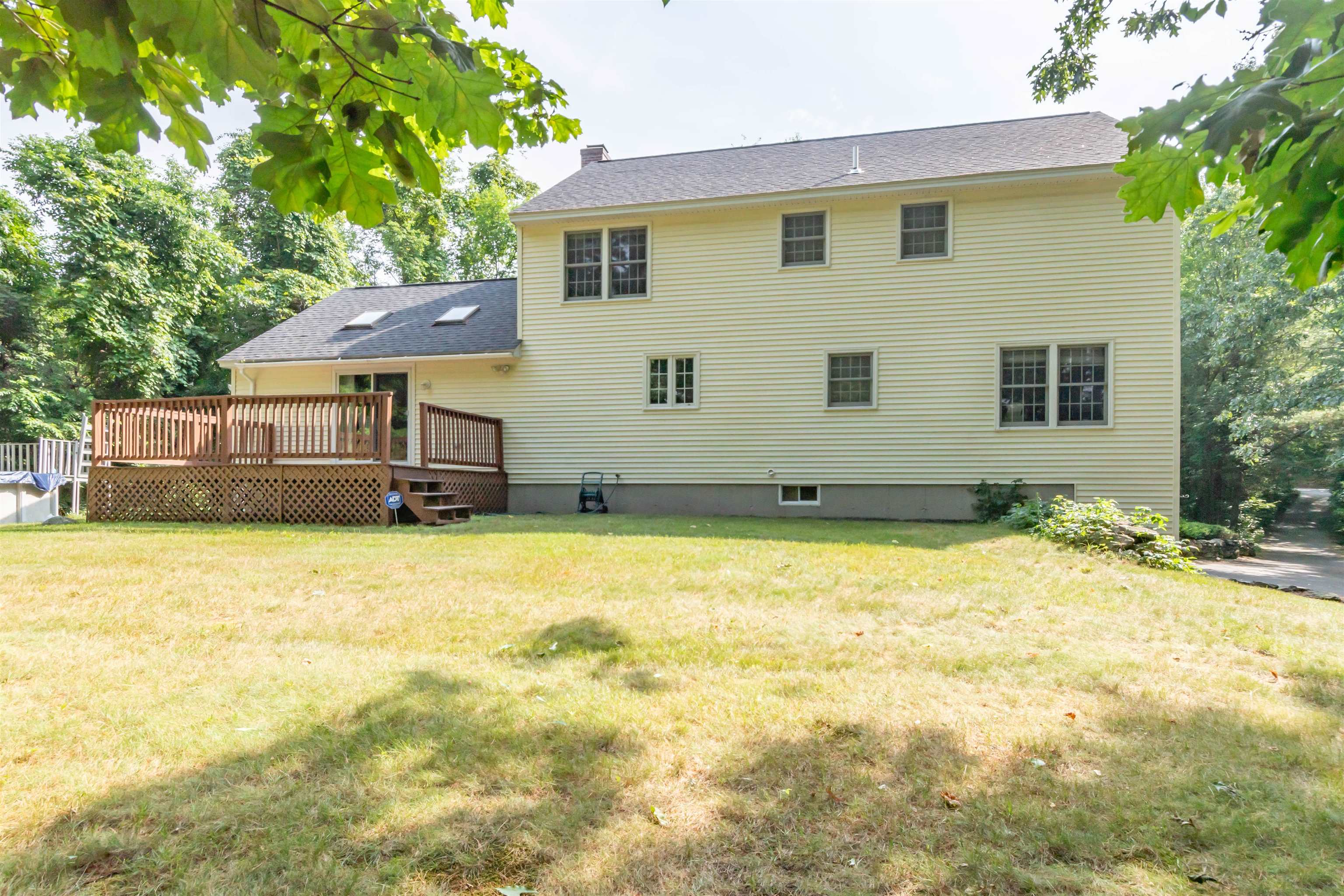 146 Wason Road Hudson, NH 03051 - Photo 29 of 33