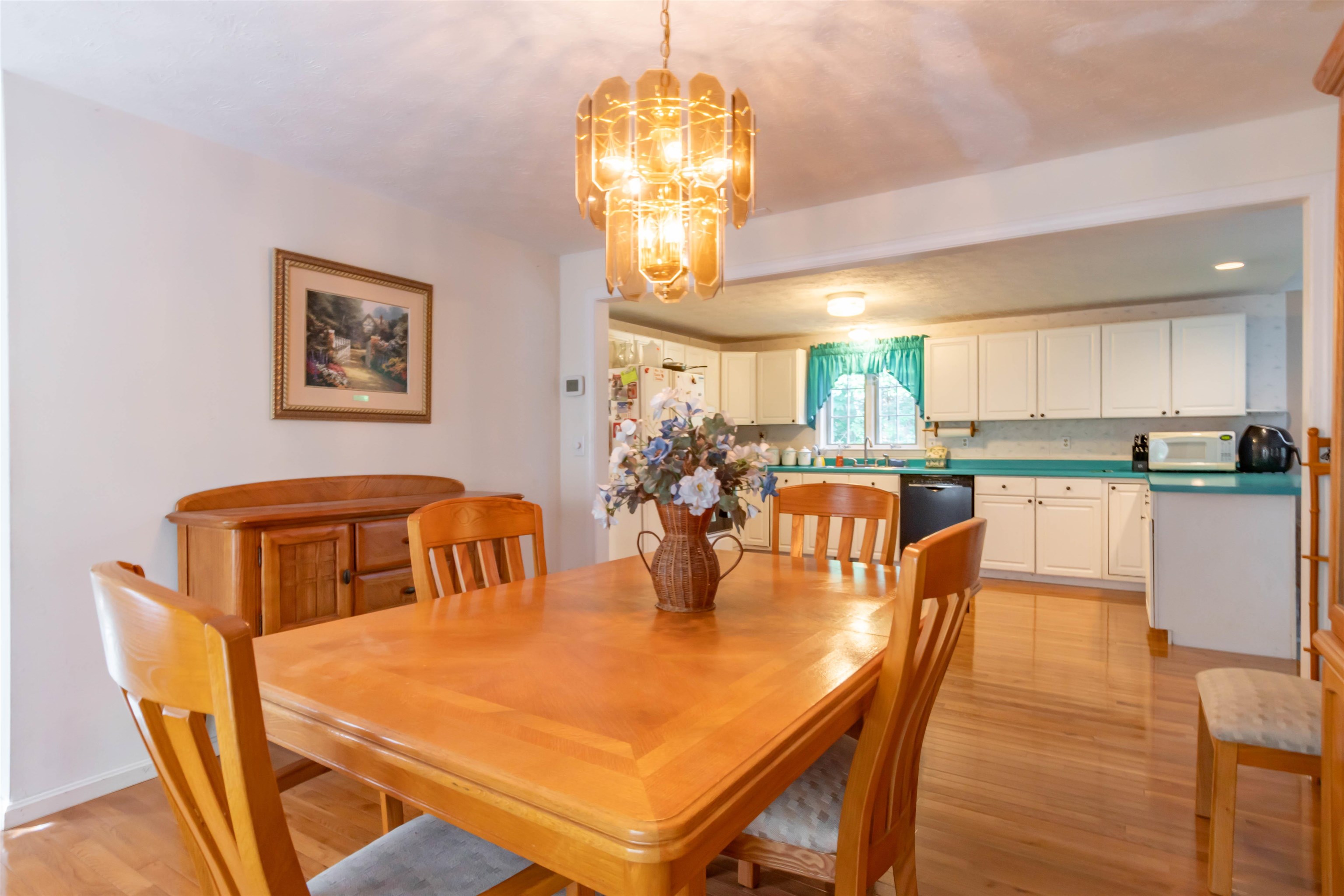146 Wason Road Hudson, NH 03051 - Photo 10 of 33