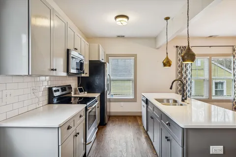 $539,000 | 924 A Strouse Avenue, Nashville, TN 37206