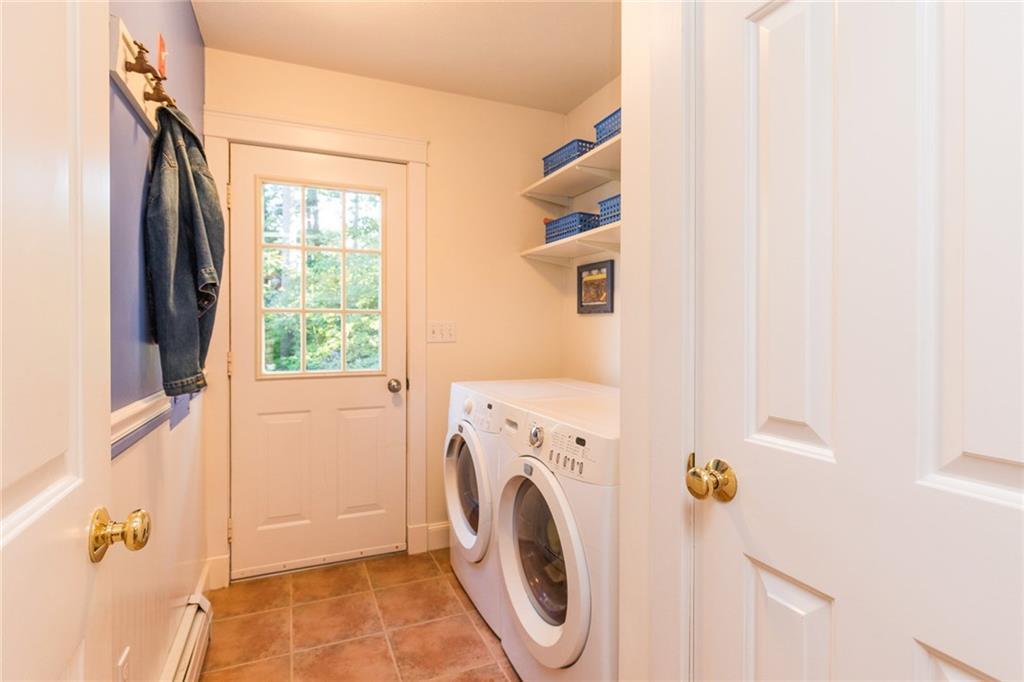 19 Passaic Road Cape Neddick, ME 03902 - Photo 4 of 34 Mudroom and laundry are conveniently...