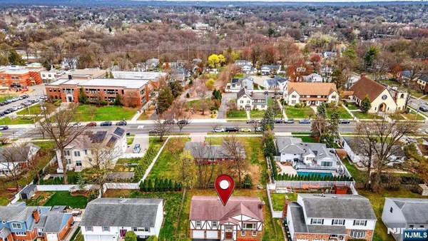 $975,000 | 392 Mercer Avenue, River Edge, NJ 07661