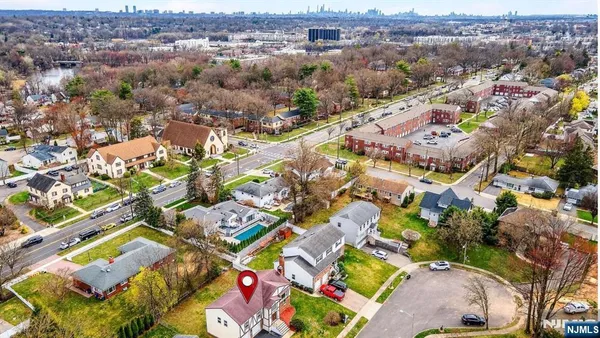 $975,000 | 392 Mercer Avenue, River Edge, NJ 07661