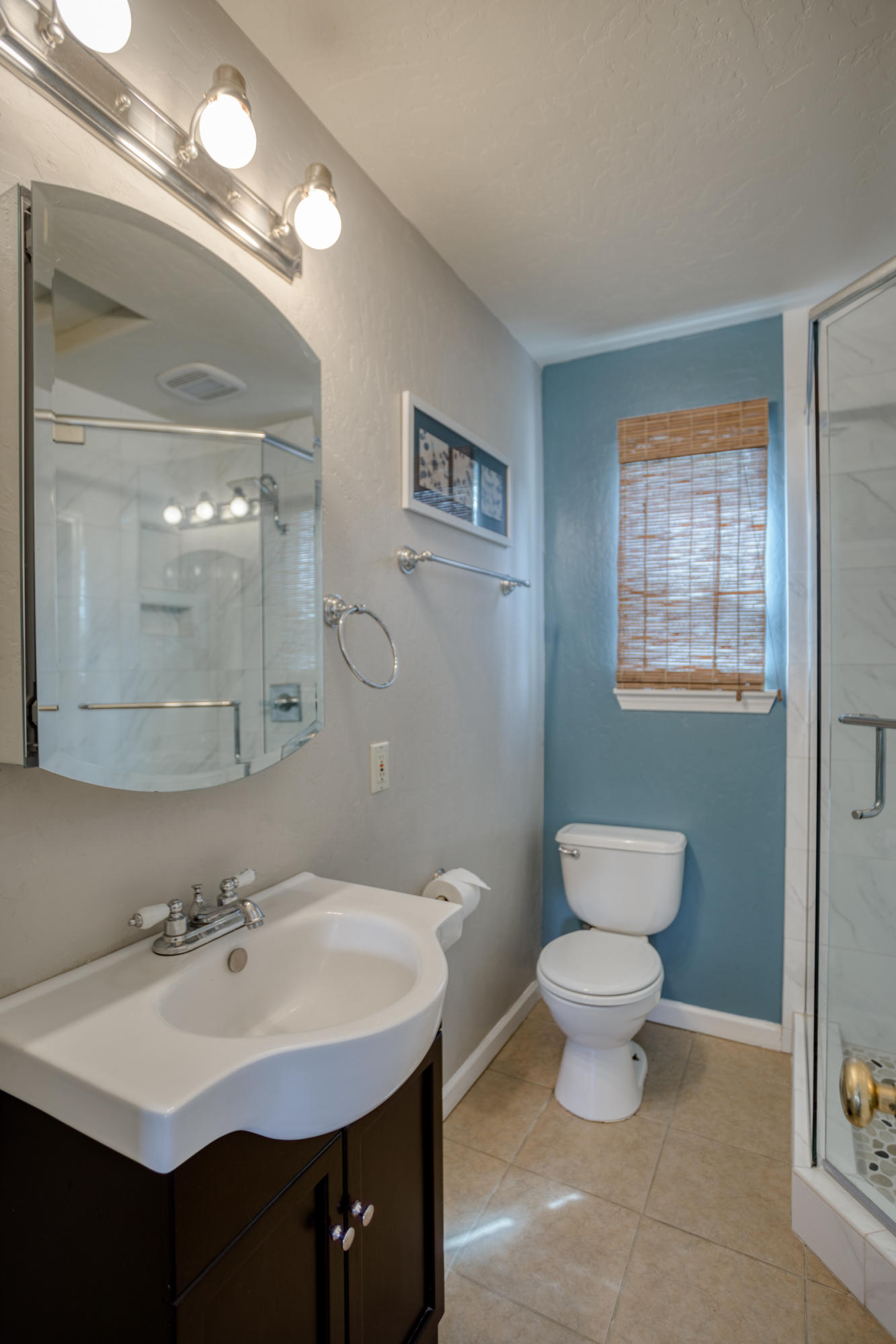 5196 East Bonnyview Road Redding, CA 96001 - Photo 24 of 37 HV7A8388