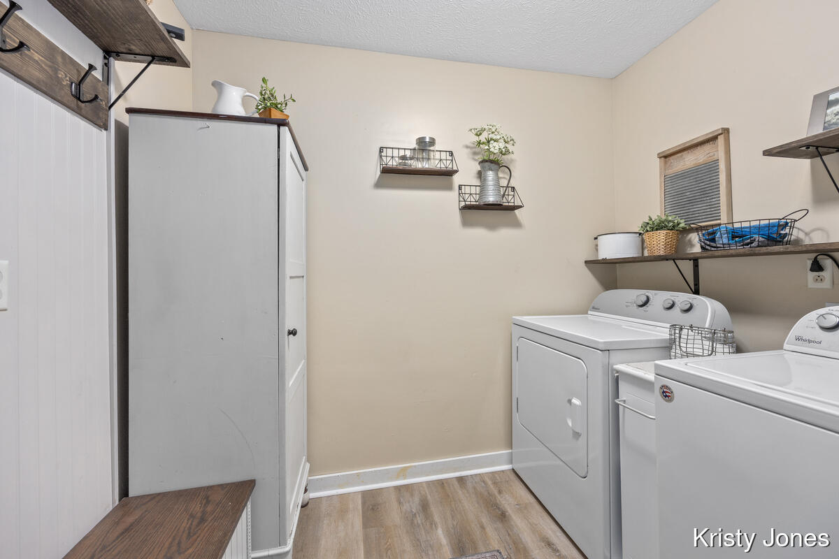 7445 West Irving Road Middleville, MI 49333 - Photo 21 of 39 7445-Irving_021