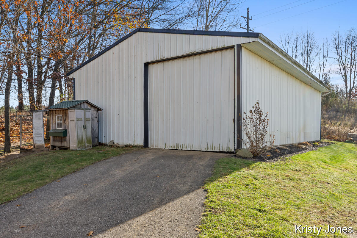7445 West Irving Road Middleville, MI 49333 - Photo 31 of 39 7445-Irving_029