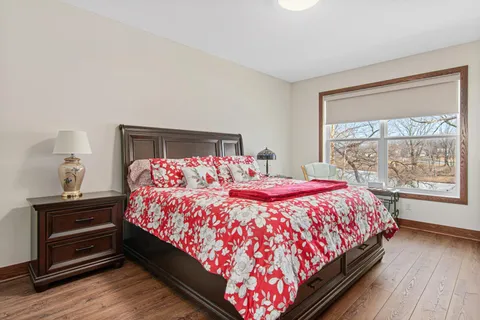 $480,000 | 4134 Oakbrooke Trail, Eagan, MN 55122