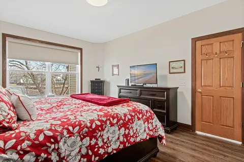 $480,000 | 4134 Oakbrooke Trail, Eagan, MN 55122