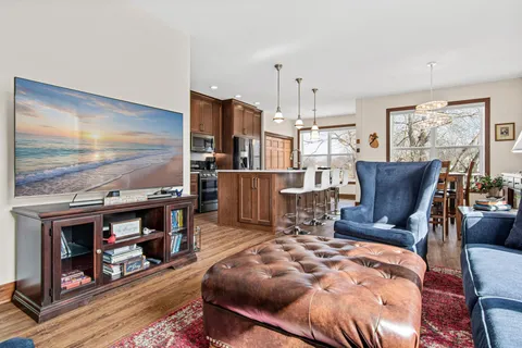 $480,000 | 4134 Oakbrooke Trail, Eagan, MN 55122
