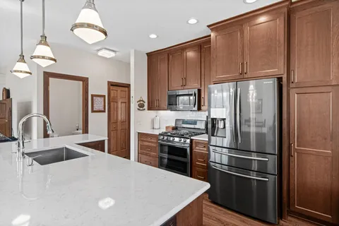 $480,000 | 4134 Oakbrooke Trail, Eagan, MN 55122