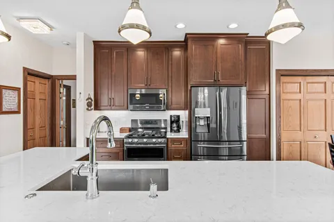 $480,000 | 4134 Oakbrooke Trail, Eagan, MN 55122
