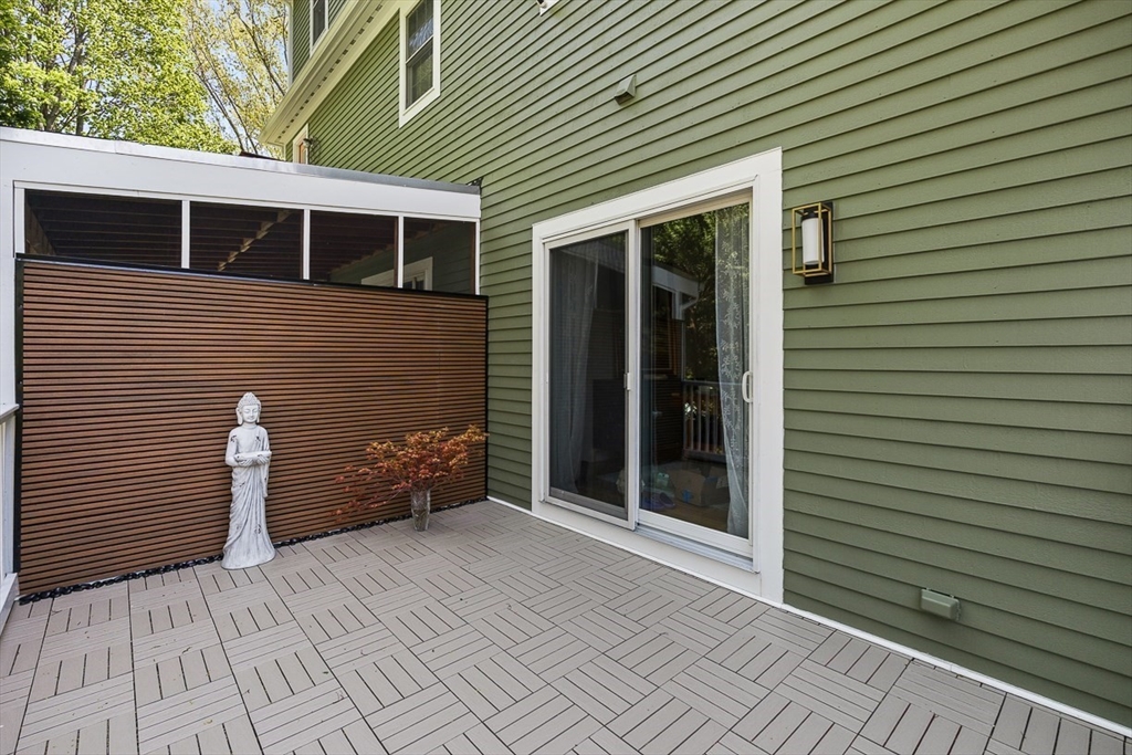 7 Sherman Place, Unit 7 Winchester, MA 01890 - Photo 30 of 40