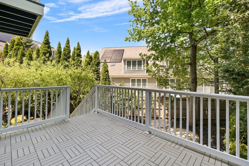 7 Sherman Place, Unit 7 Winchester, MA 01890 - Photo 31 of 40