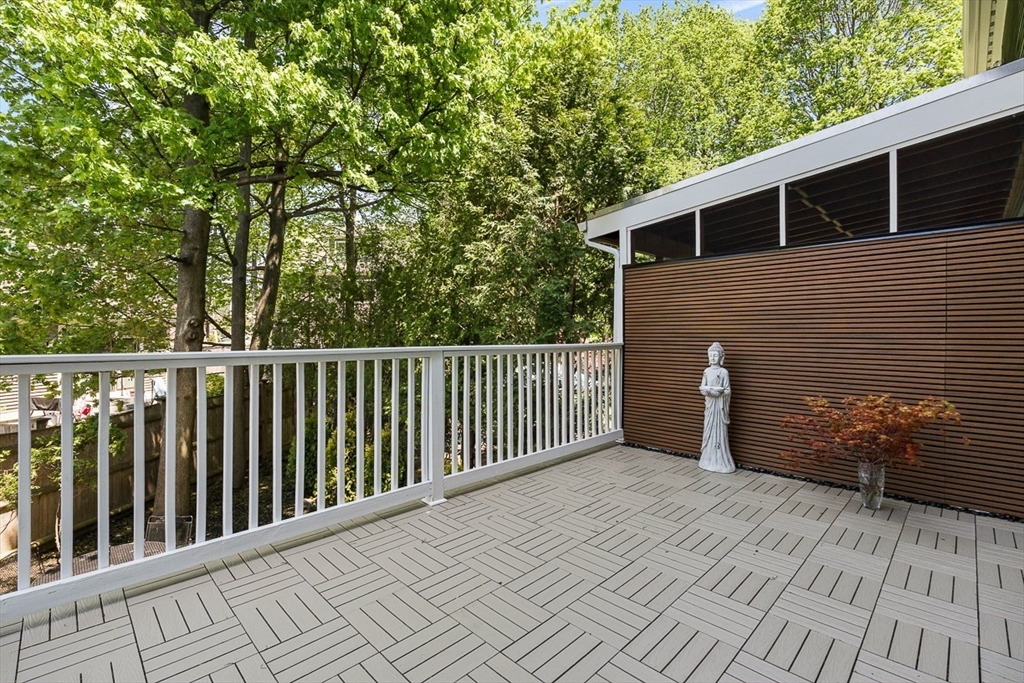 7 Sherman Place, Unit 7 Winchester, MA 01890 - Photo 32 of 40