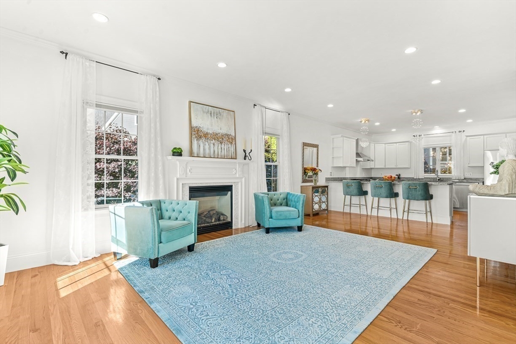 7 Sherman Place, Unit 7 Winchester, MA 01890 - Photo 6 of 40