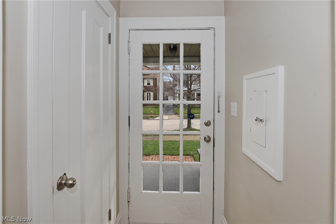3474 Northcliffe Road Cleveland, OH 44118 - Photo 7 of 24 Gallery Image 7