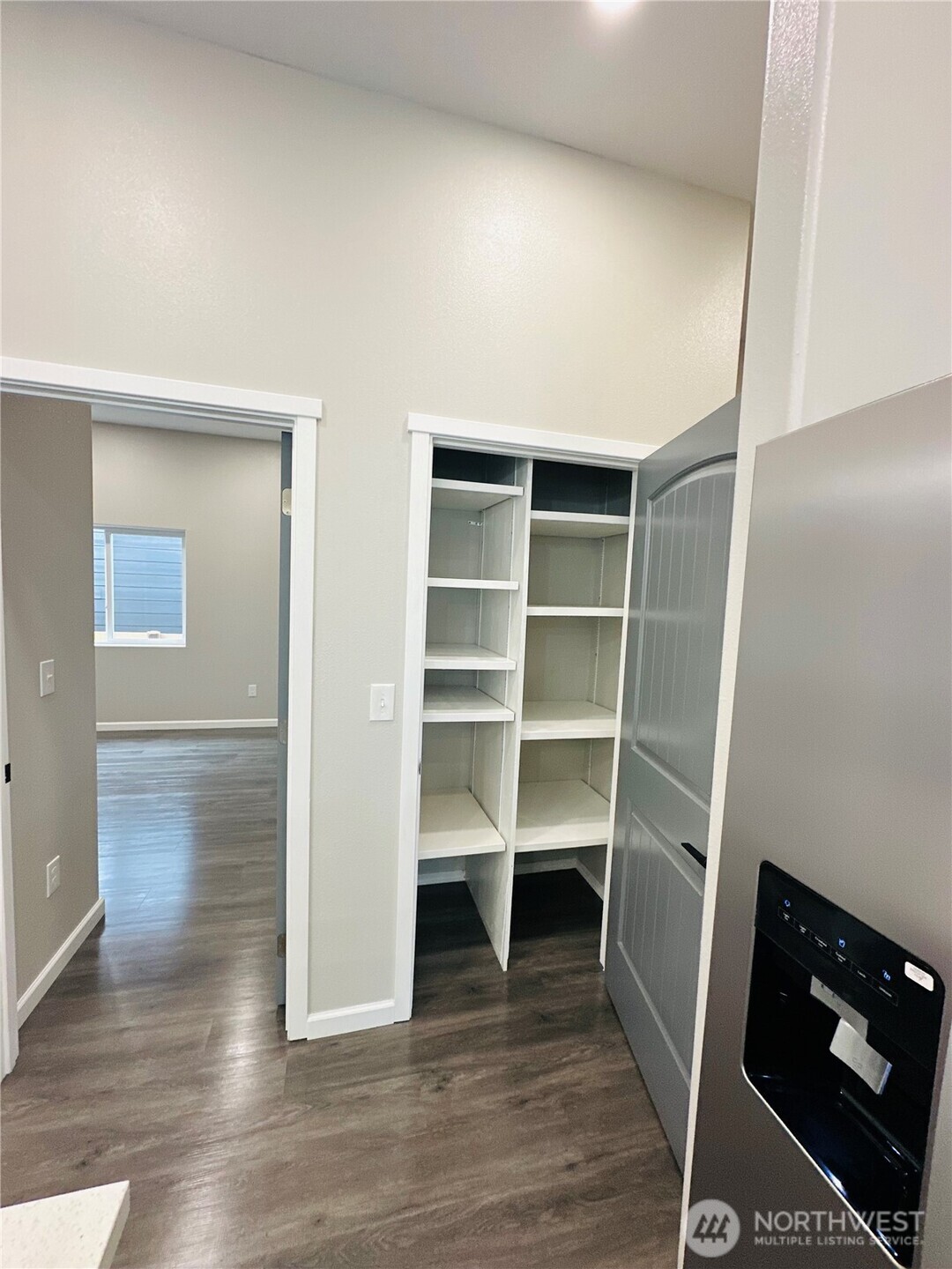 2013 Harding Road Aberdeen, WA 98520 - Photo 9 of 25 Gallery Image 9