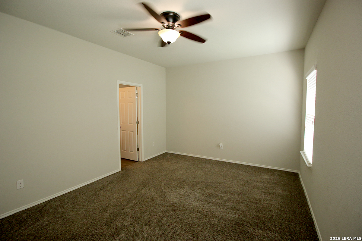 2446 Keyhole View Converse, TX 78109 - Photo 6 of 30