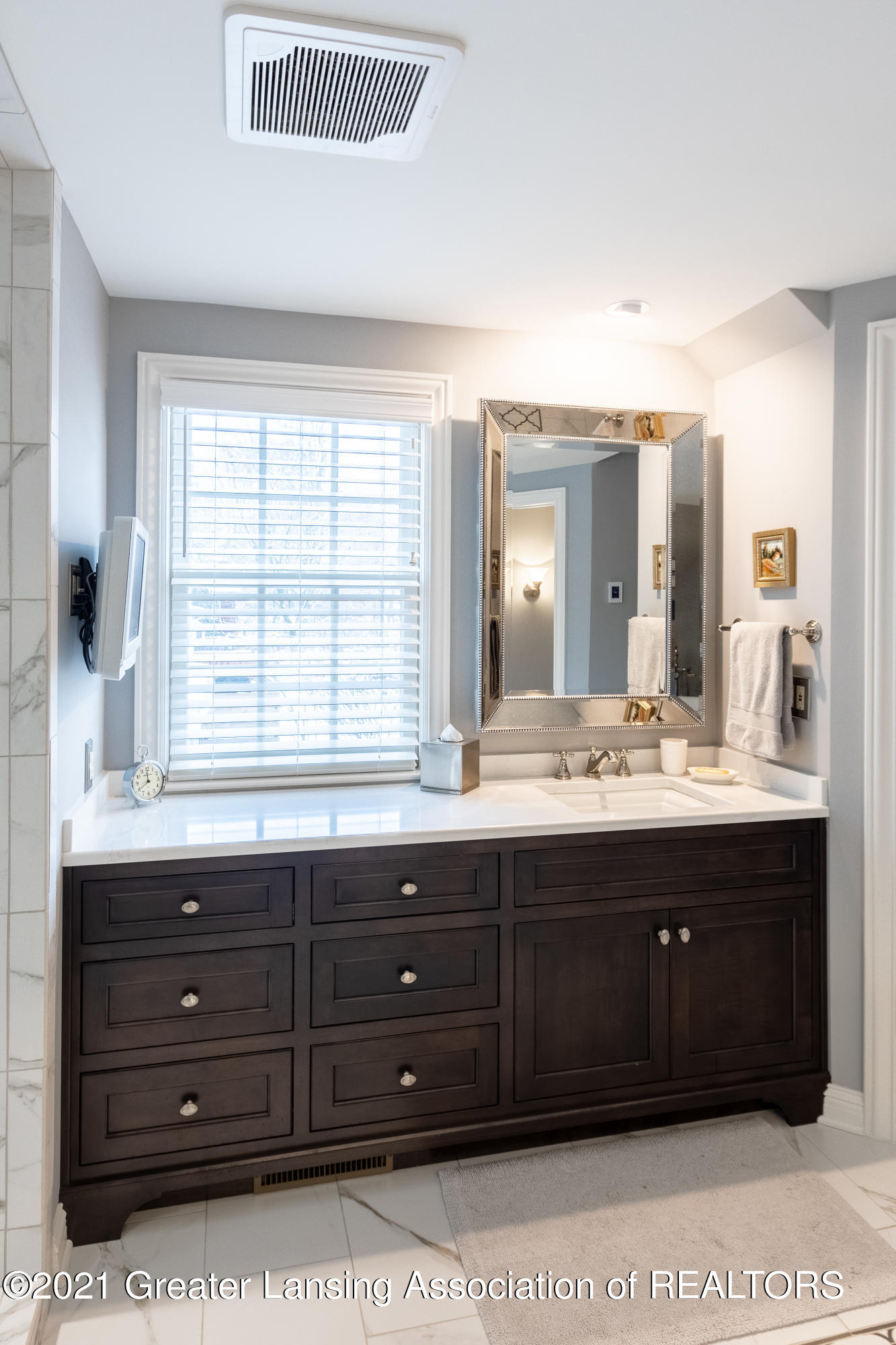 627 North Harrison Road East Lansing, MI 48823 - Photo 51 of 94 Two windows in bathroom