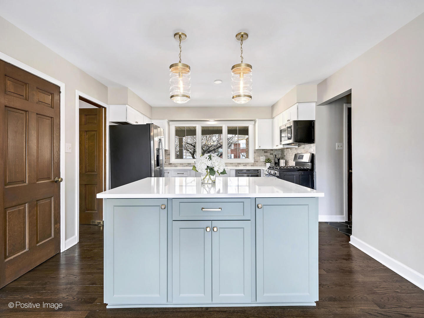 1626 Royal Oak Road Darien, IL 60561 - Photo 14 of 32