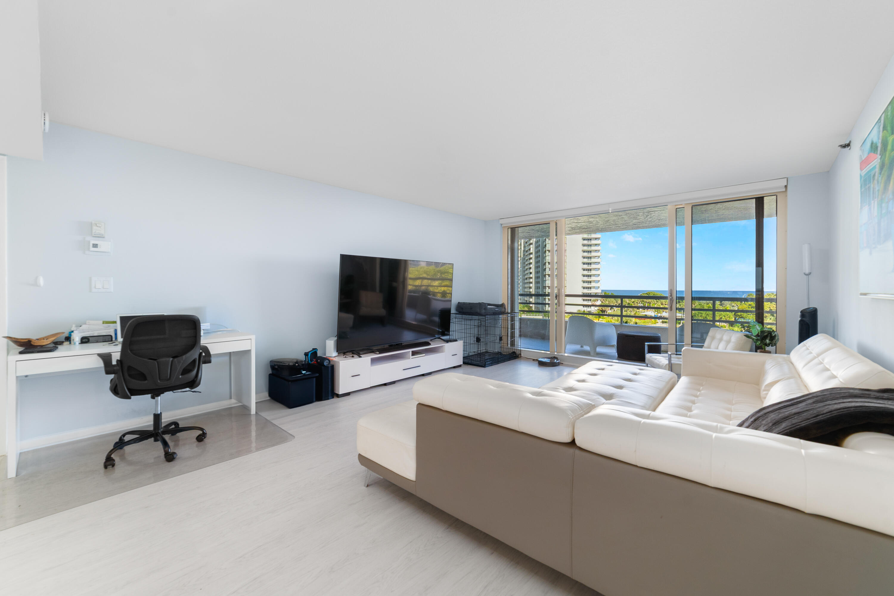 4101 North Ocean Boulevard, Unit 505 Boca Raton, FL 33431 - Photo 5 of 34 Living room