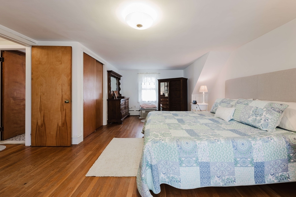 964 Pearce Street Fall River, MA 02720 - Photo 11 of 22