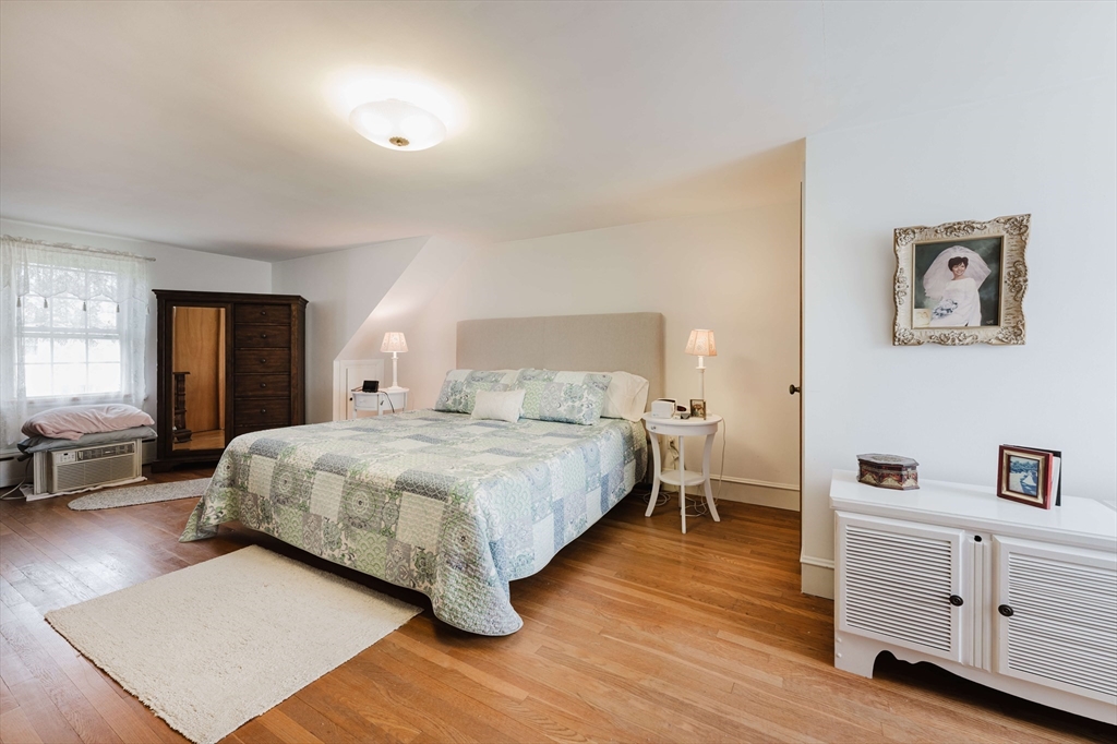 964 Pearce Street Fall River, MA 02720 - Photo 12 of 22