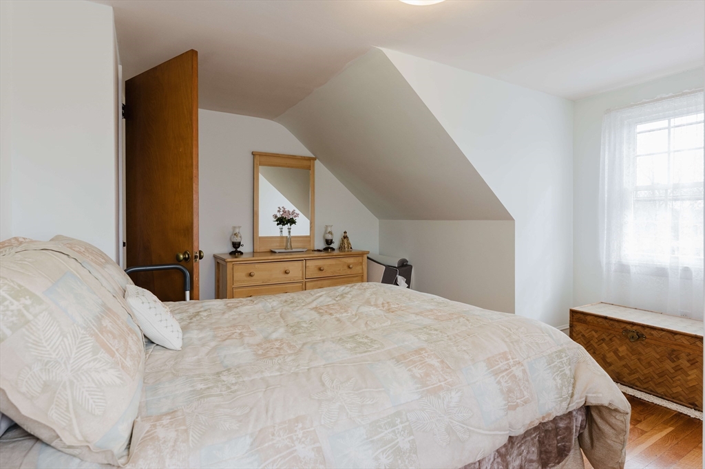 964 Pearce Street Fall River, MA 02720 - Photo 16 of 22