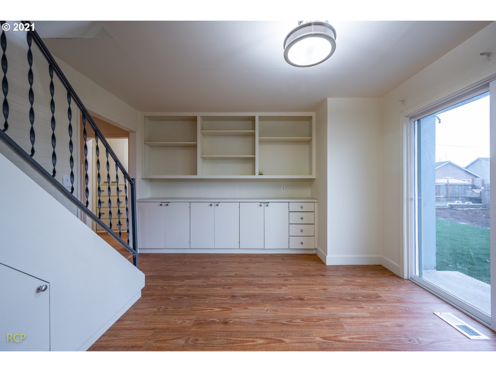 921 Toliver Road Molalla, OR 97038 - Photo 6 of 22 Gallery Image 6