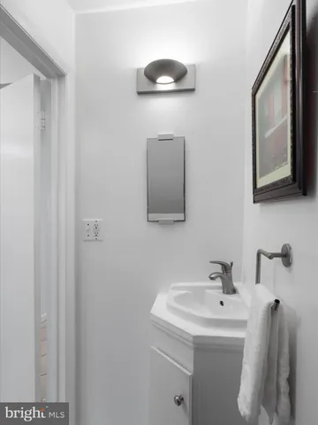 $504,999 | 246 Stevenson Square, Alexandria, VA 22304