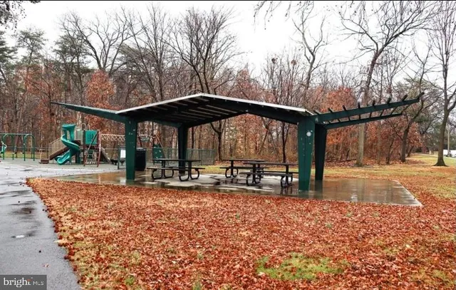 $504,999 | 246 Stevenson Square, Alexandria, VA 22304