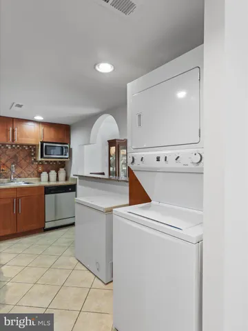 $504,999 | 246 Stevenson Square, Alexandria, VA 22304