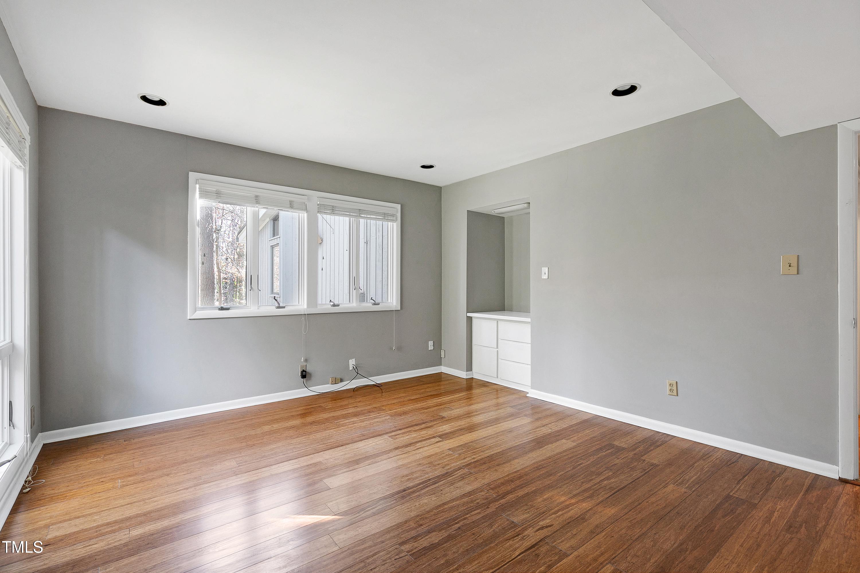 501 Spring Valley Drive Raleigh, NC 27609 - Photo 48 of 91 Scene-70