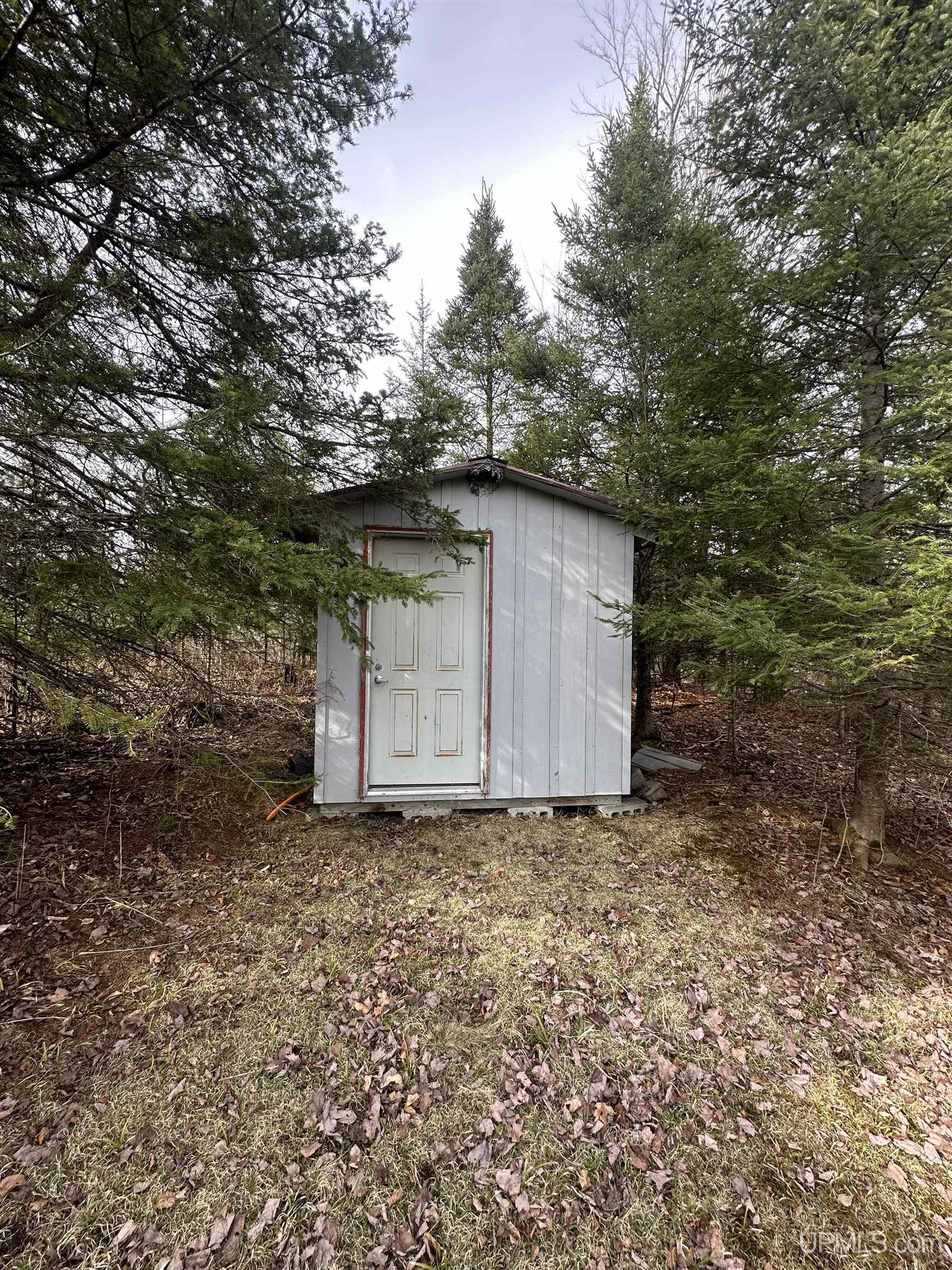 5045 27.5 Road Gladstone, MI 49837 - Photo 24 of 35 Gallery Image 24