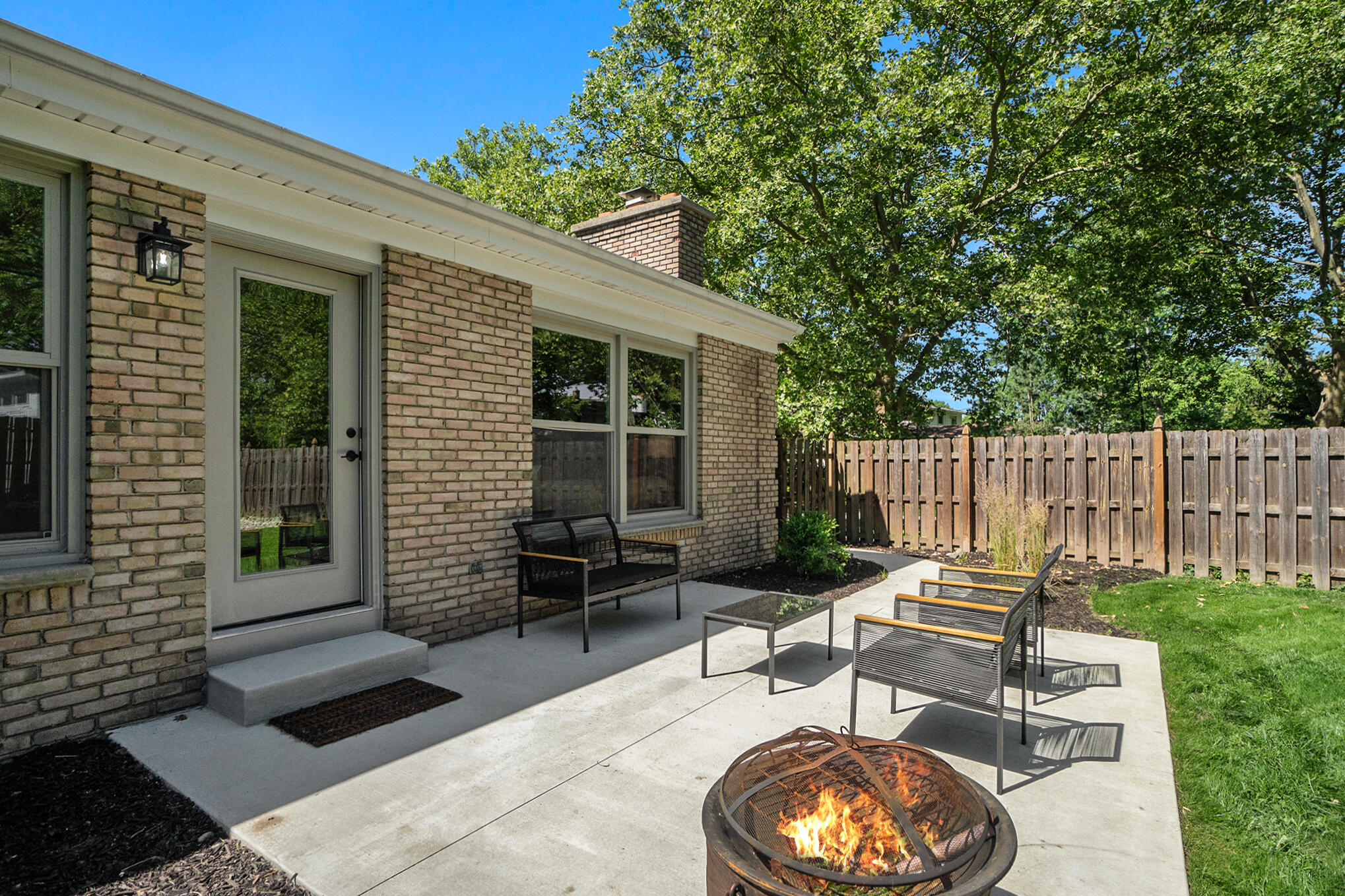 2627 Berwyck Road Southeast East Grand Rapids, MI 49506 - Photo 6 of 44 055_dsc07591