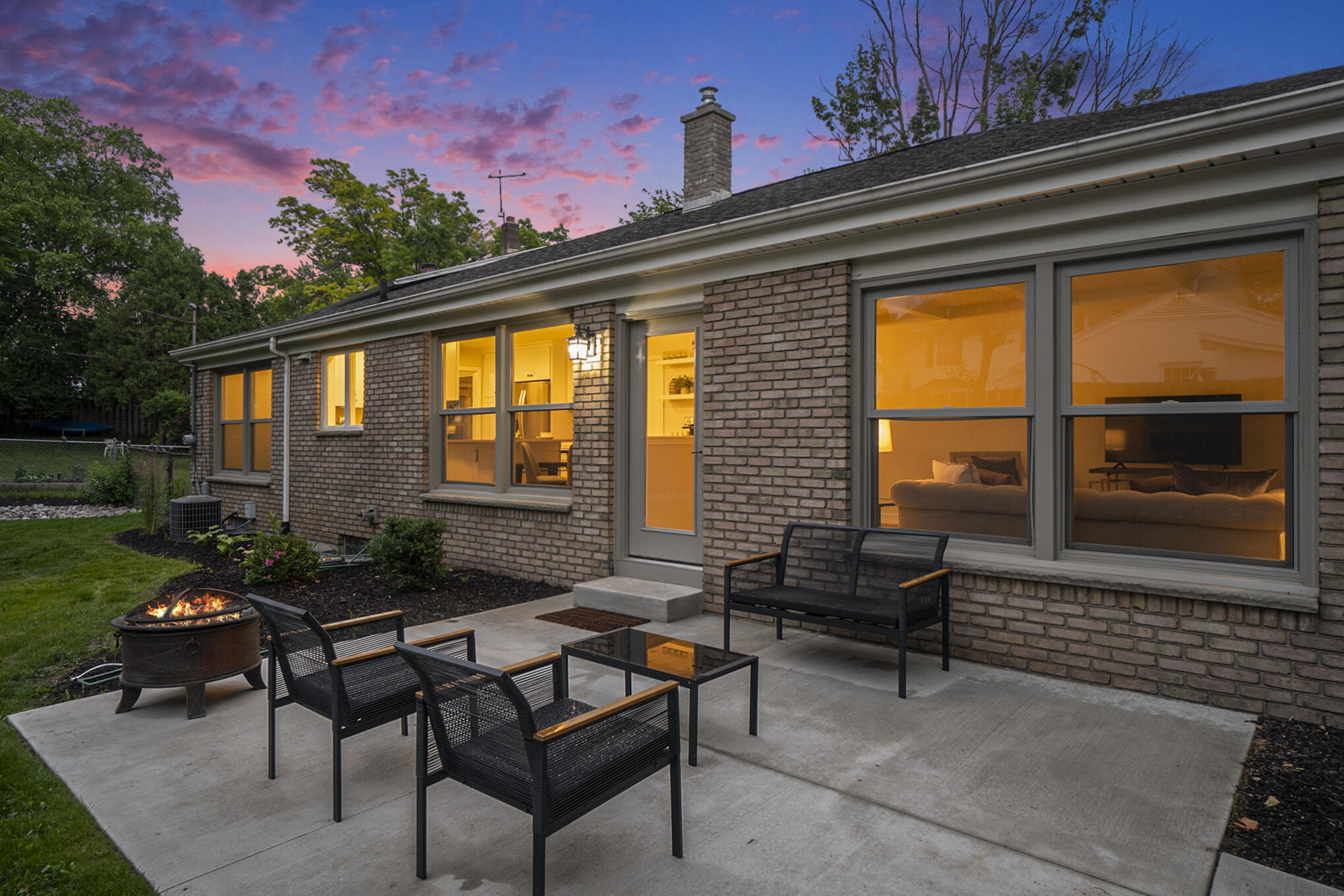 2627 Berwyck Road Southeast East Grand Rapids, MI 49506 - Photo 7 of 44 049_dsc07806