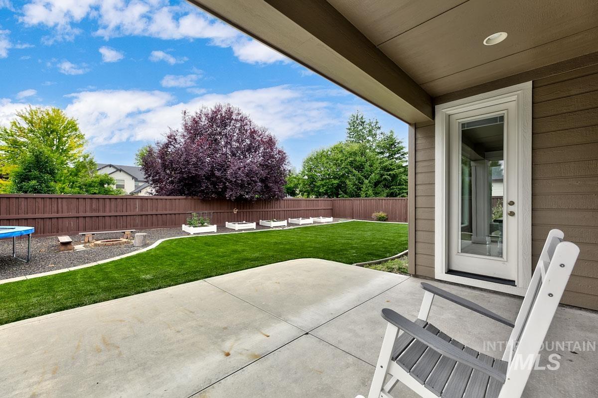 5855 North Channing Way Meridian, ID 83646 - Photo 34 of 37