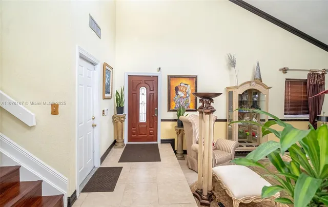 a view of lobby with elevator