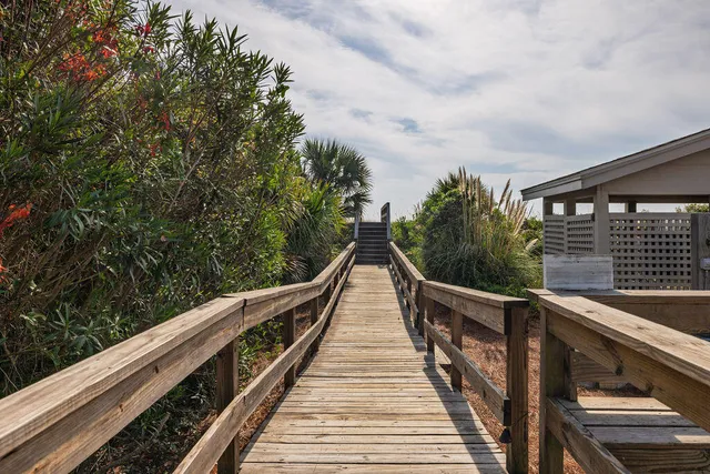 $2,250,000 | 17 Beach Club Villas, Isle of Palms, SC 29451