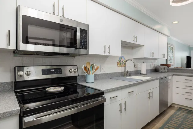 $2,250,000 | 17 Beach Club Villas, Isle of Palms, SC 29451