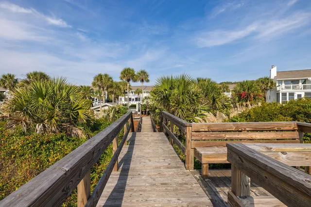$2,250,000 | 17 Beach Club Villas, Isle of Palms, SC 29451