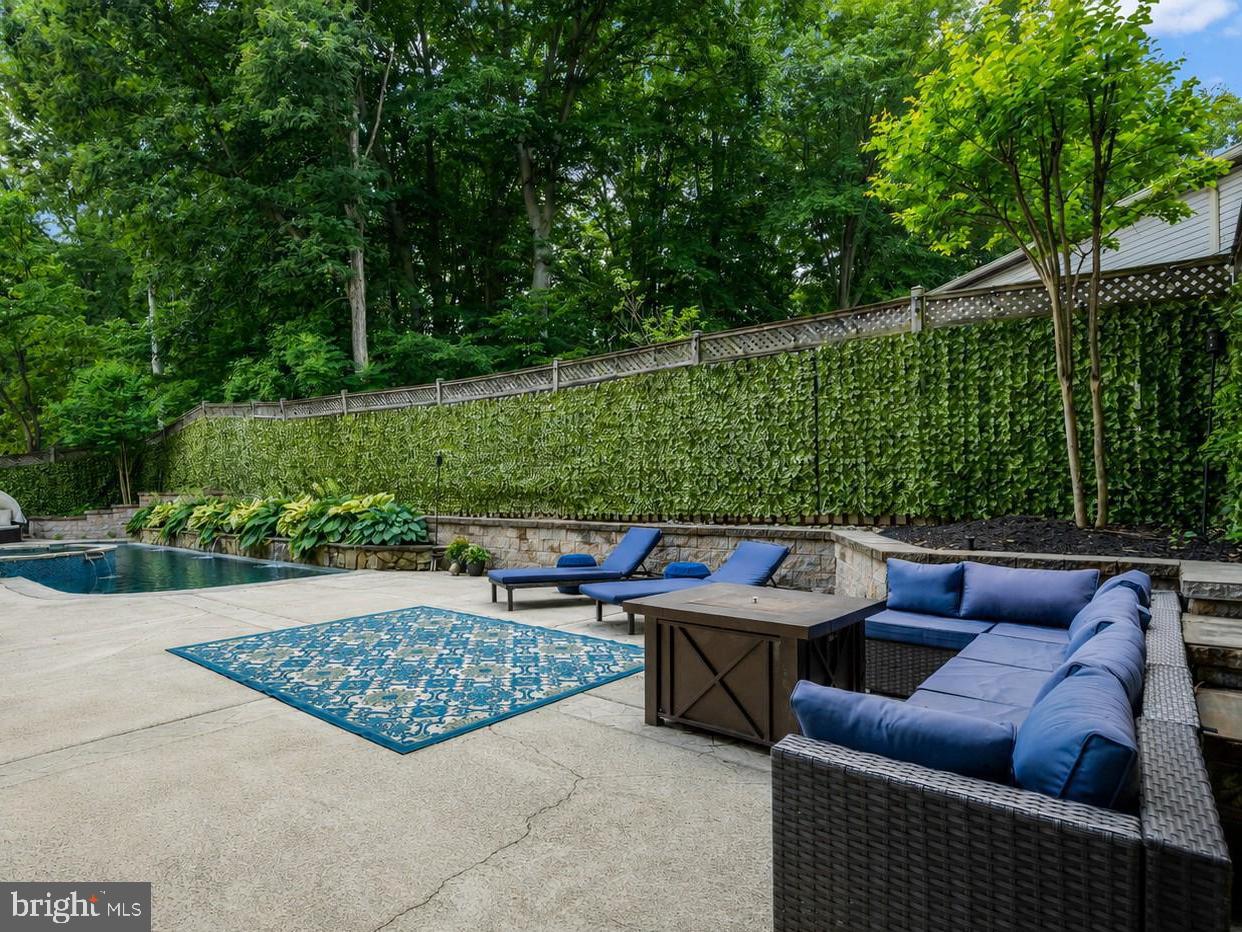 7809 Roundabout Way Springfield, VA 22153 - Photo 74 of 83