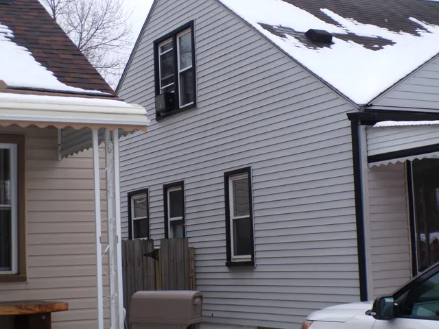 $164,900 | 14567 Longtin Street, Southgate, MI 48195